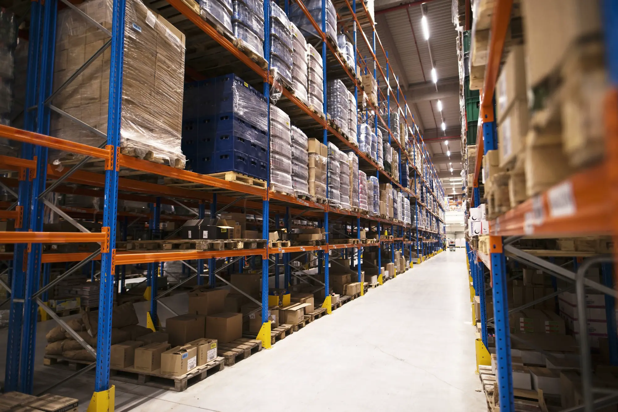 Logistics & Warehousing
